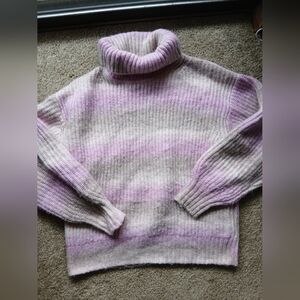 Gap Turtleneck Ribbed Cozy Sweater in Lavender and Cream